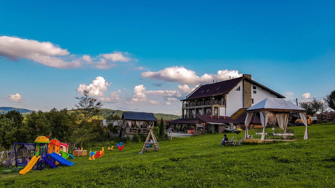 Casa Bradet Casa de hóspedes Întorsura Buzăului Exterior foto